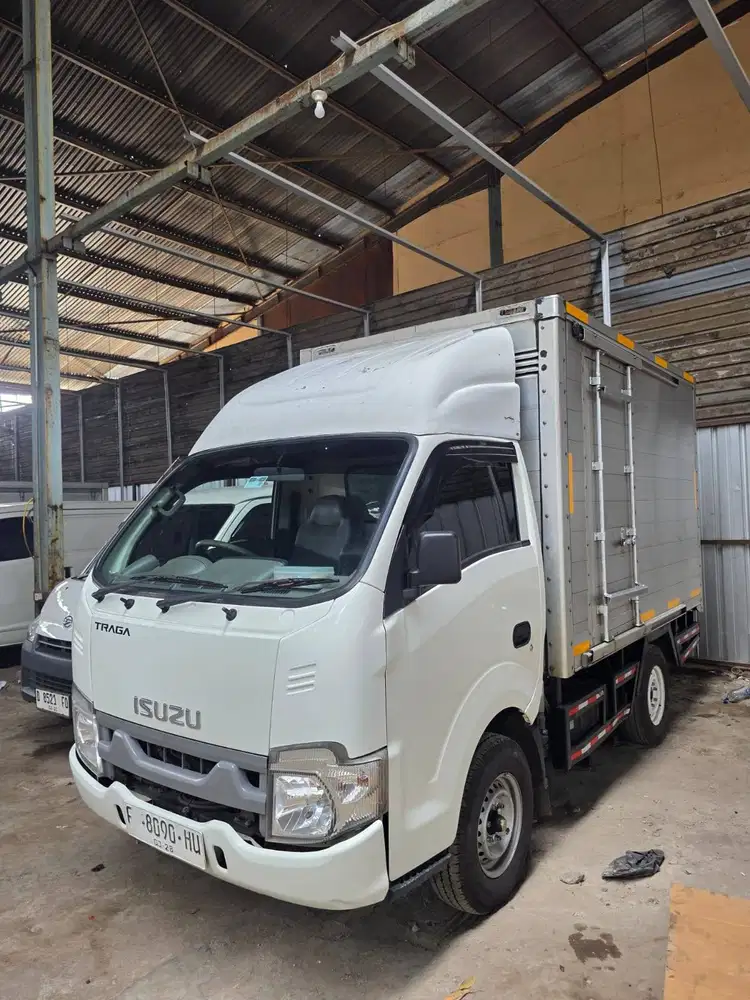 Isuzu Traga 2.5 PHR 54 Box 2022 Putih ASTINA MOBIL No Traga Pick Up
