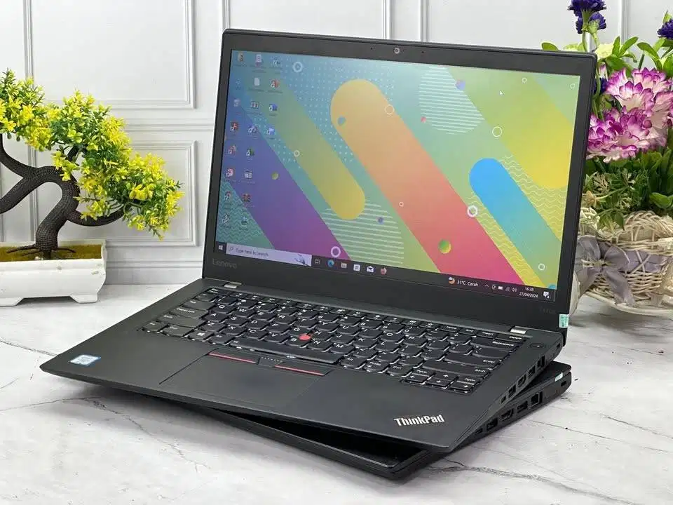 LENOVO THINKPAD X1 CARBON CORE I7 / RAM 8 / 256 GB Slim