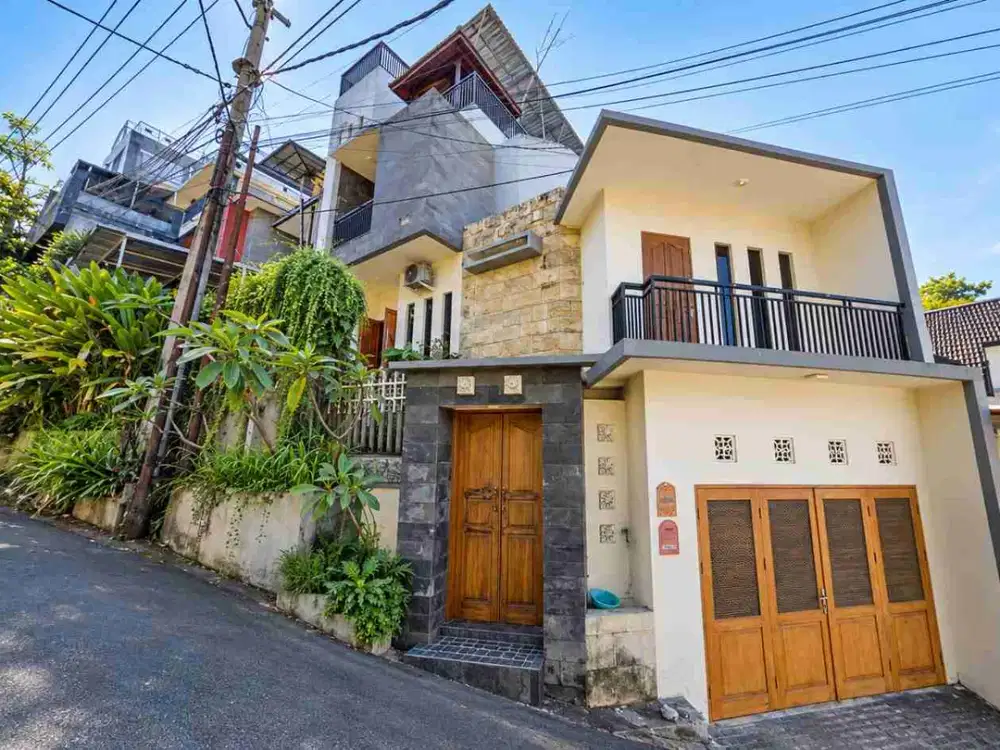 Rumah 3 Lantai Ocean View Giri Hill Nusa Dua