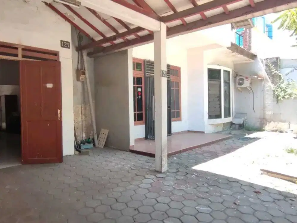 RIC.A053 MURAH Rumah Luas di Gayungsari Barat Surabaya Lokasi Nyaman, Siap Huni