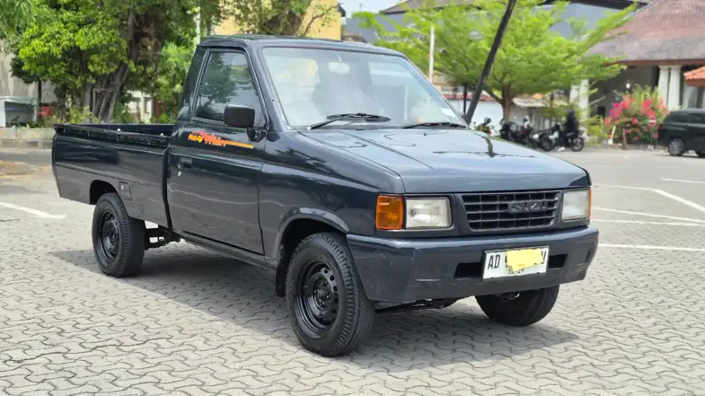 Isuzu Panther pick up 2004 murah antik
