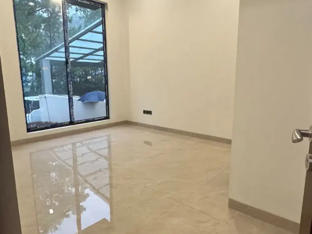 Rumah Brand New Mewah dengan Kolam Renang di Giriloka, BSD City