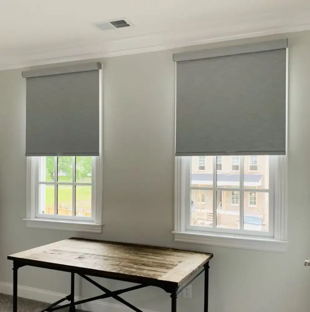 Dijual roller blind untuk kantor dan rumah