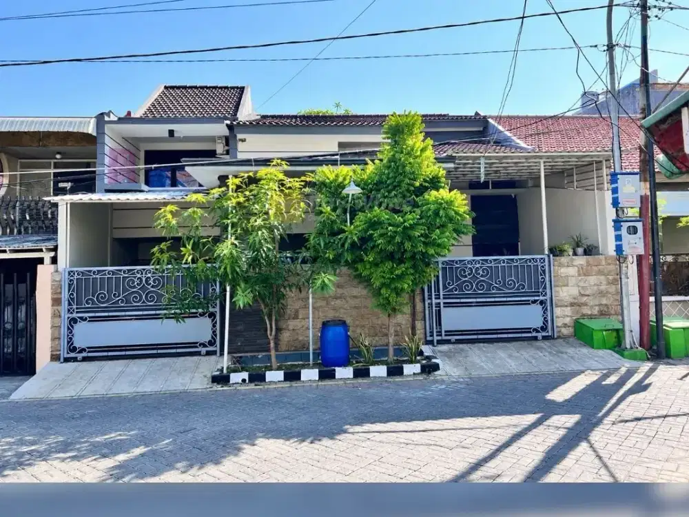 Rumah Surabaya Dekat Pakuwon City Mall Mulyosari Utara