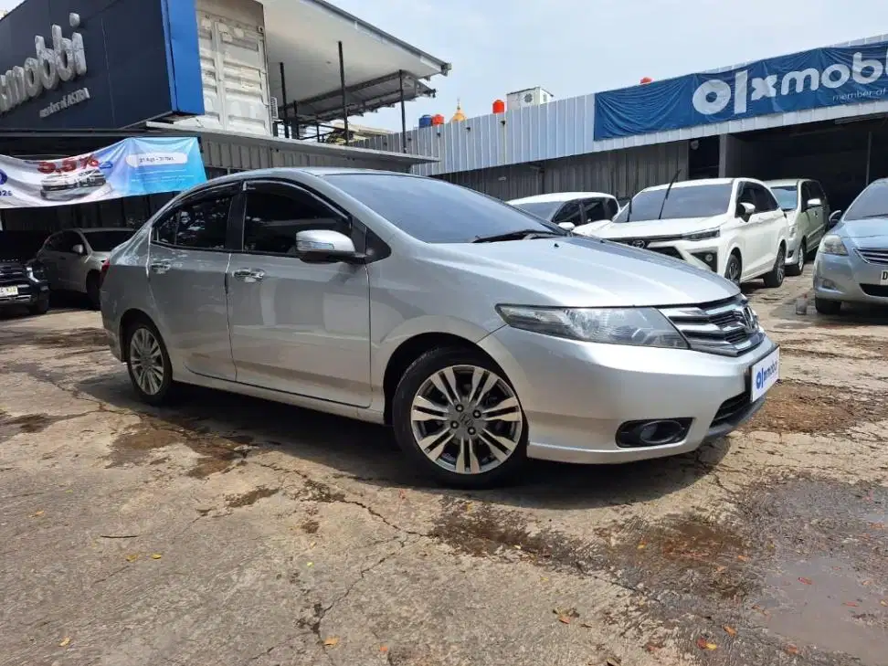 LOW DP Honda City 1.5 E Bensin-AT 2013 7TQ