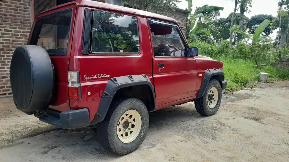 Daihatsu Feroza 1994 Bensin