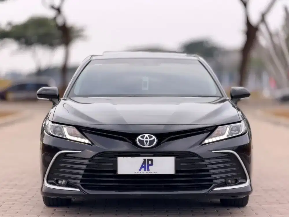 TOYOTA CAMRY V AT 2022