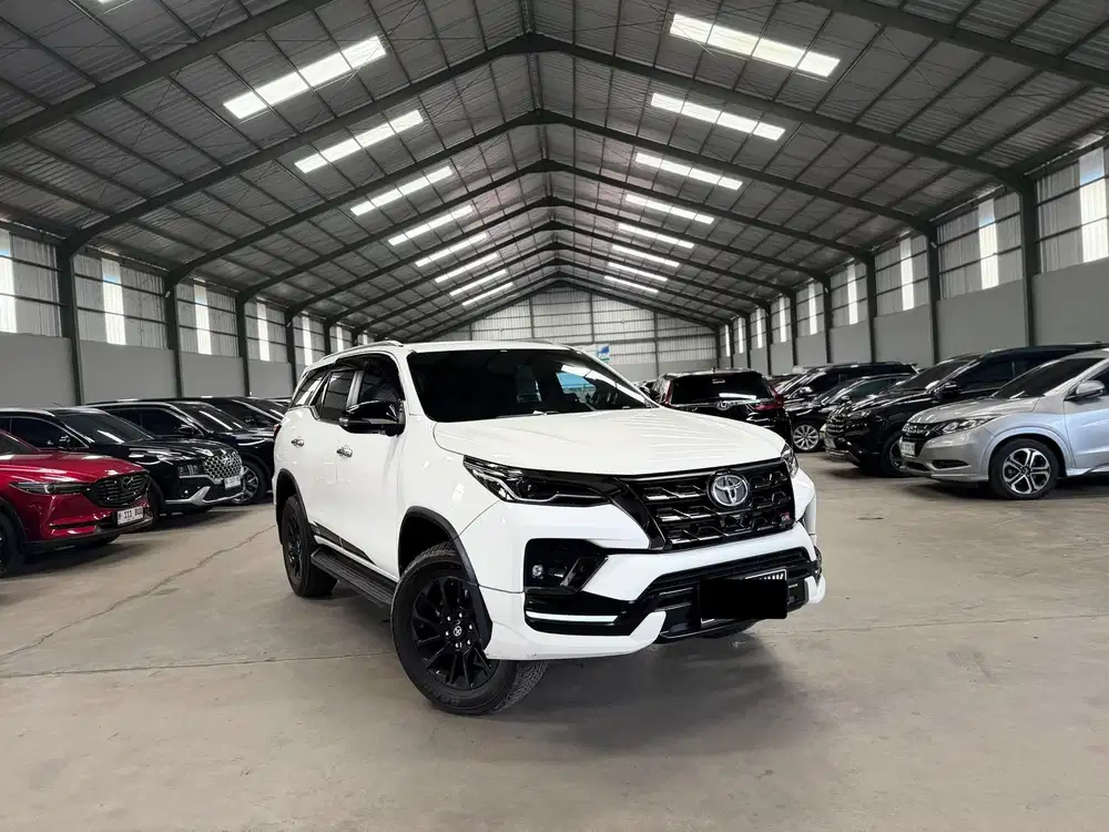 Toyota Fortuner 2.8 GR Sport 2023 / 2024 AT Matic, Super terawat