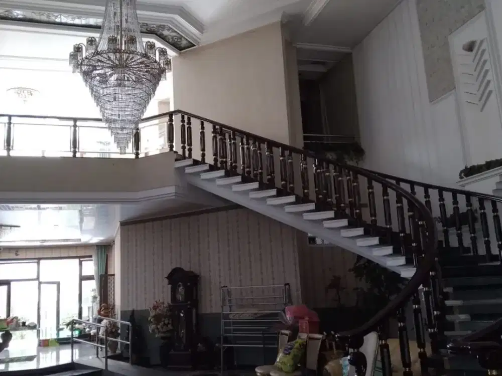 Dijual Rumah Mewah Dharmahusada Semi Minimalis Nol Jalan Raya, Surabaya Timur