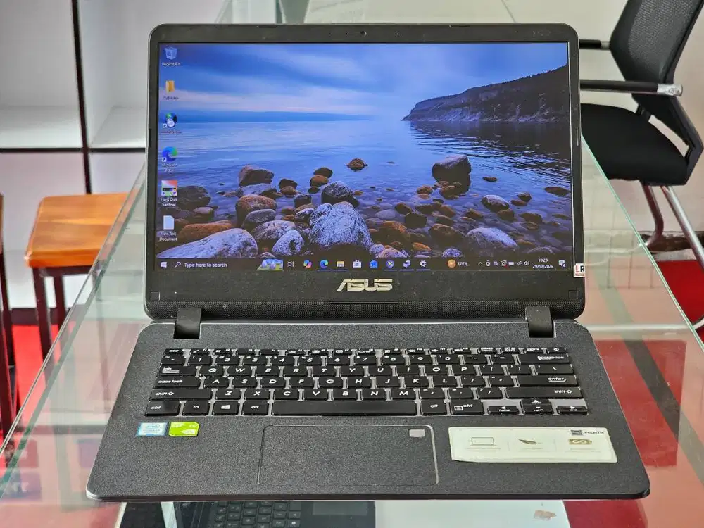 ASUS Vivobook 14 A407UF Intel Core i7 Gen 8 Ram 8 GB SSD 128GB HDD 1TB