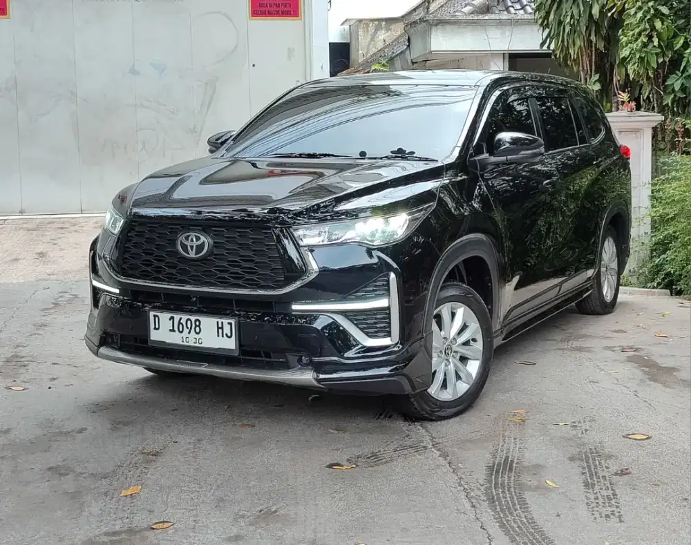 ZENIX V MODELISTA 2.0 BENSIN AT 2024 KM 9rb RECORD TOYOTA BANDUNG