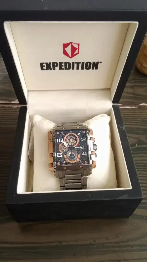 Jam tangan Expedition SE 6757