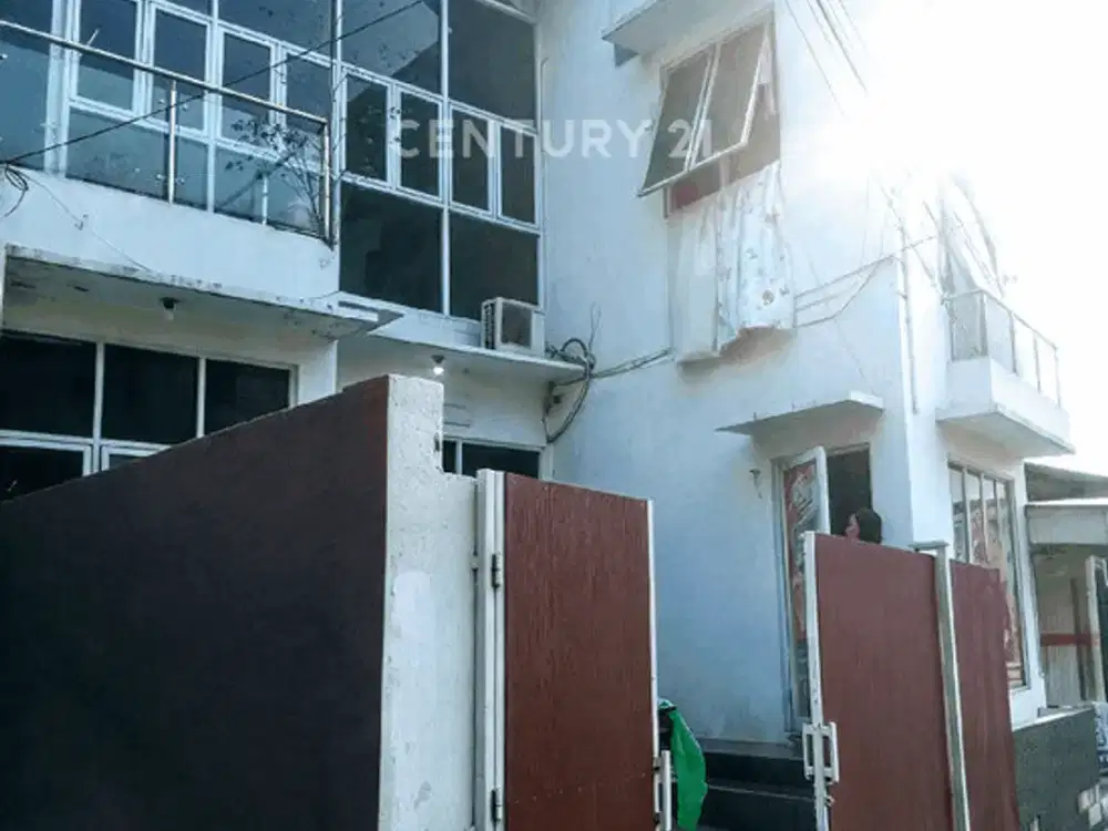 Rumah Dan Usaha Laundry Di Jalan Utama Di Setu Cilangkap S9988