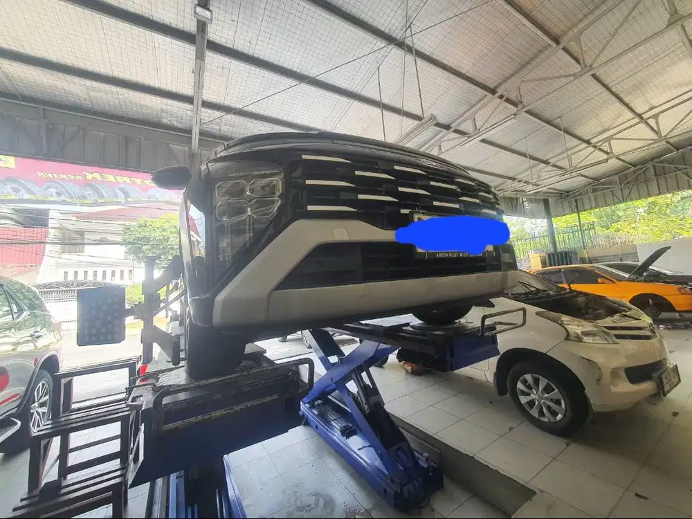 DICARI MEKANIK BENGKEL MOBIL