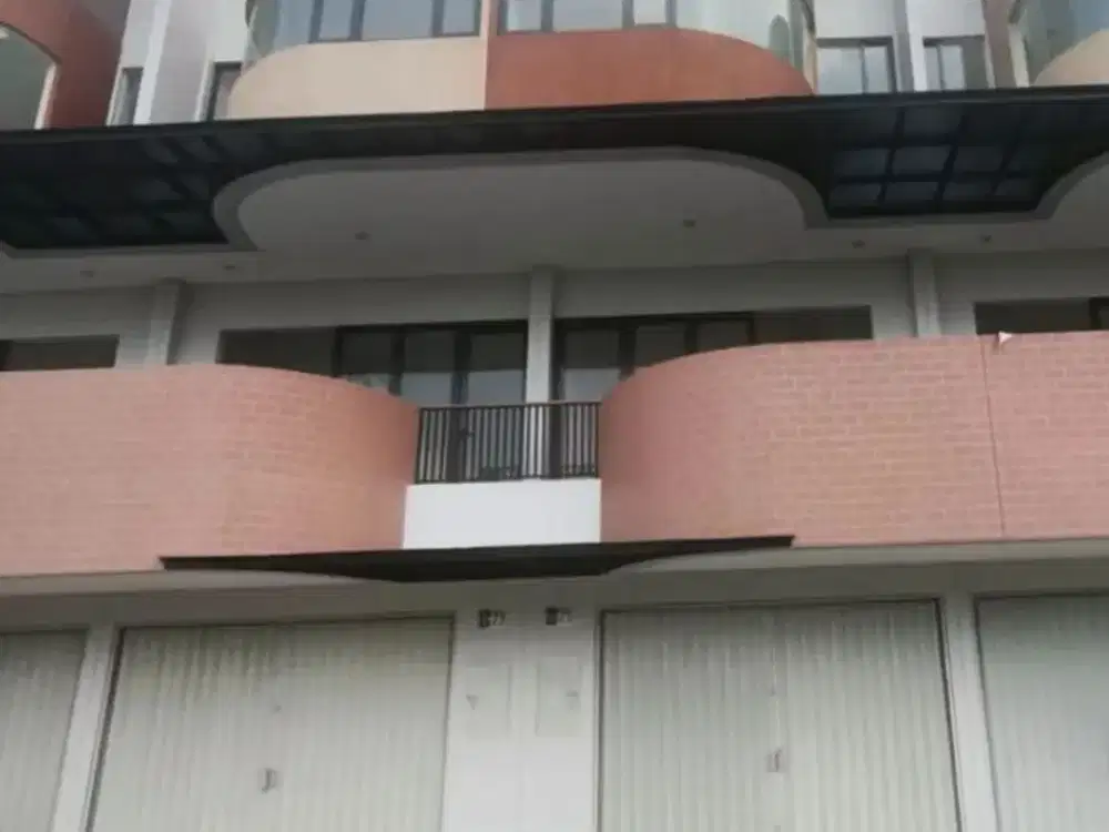 DISEWAKAN RUKO BARU 3 LANTAI LAVANYA HARAPAN INDAH 2 BEKASI