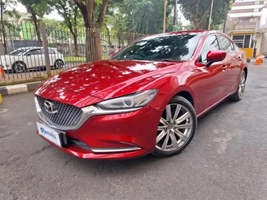 LOW DP Mazda 6 2.5 Elite Sedan Bensin-AT 2022 SAS