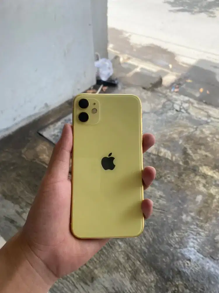 iPhone 11 resmi beacukai 128gb setara ibox
