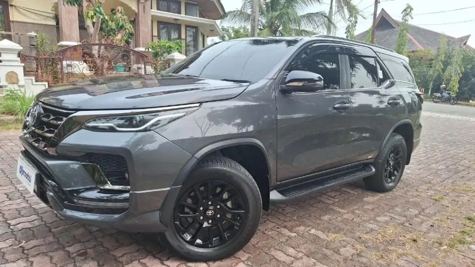 Like New Toyota Fortuner 2.8 VRZ GR Sport-AT 2024 KTSN