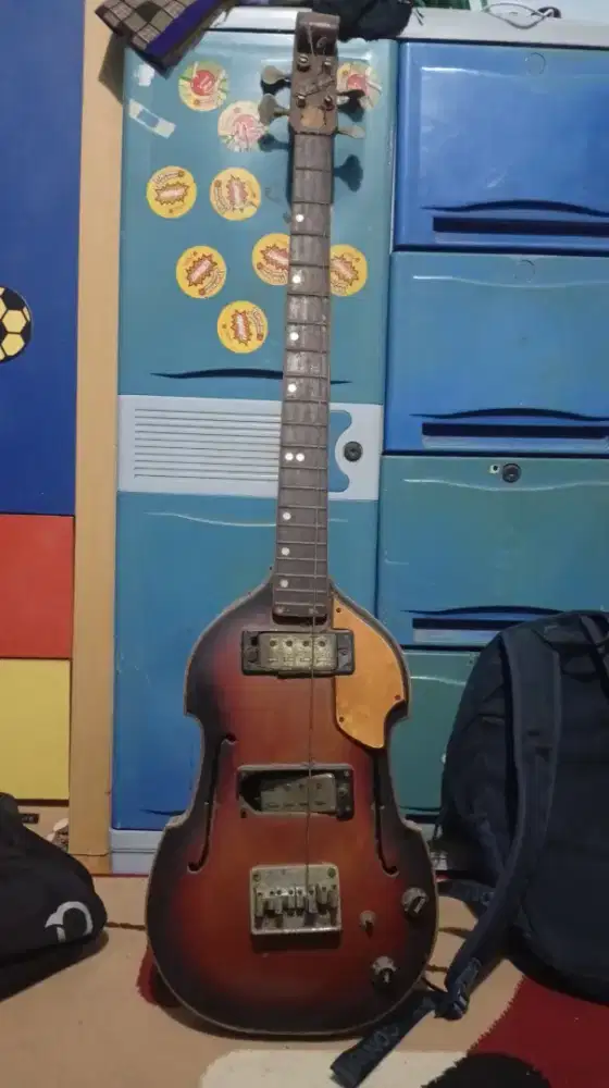 Bass Diamond model Beatles