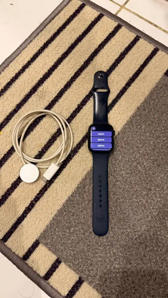 Dijual Apple Watch 8 Black 45mm Unit dan charger