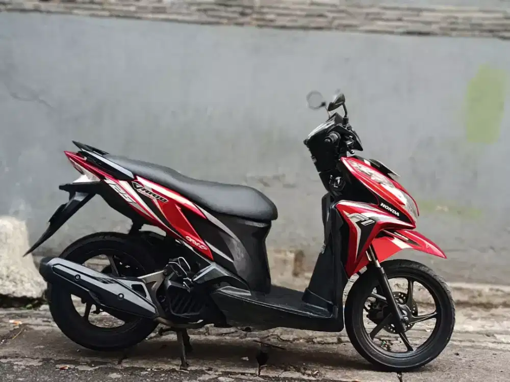 Hinda Vario FI 125cc 2014 mesin bagus normal