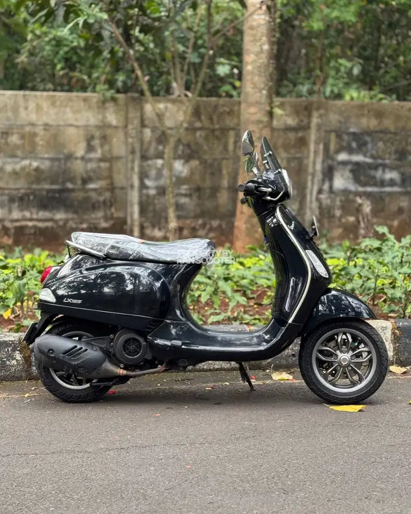 VESPA LX 125 iGET FACELIFT 2019 BERGARANSI
