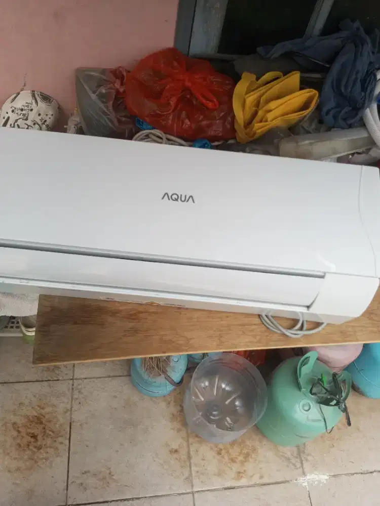 Jual kipas angin in dor AC merk aqua kondisi Mulus banget soal pakai