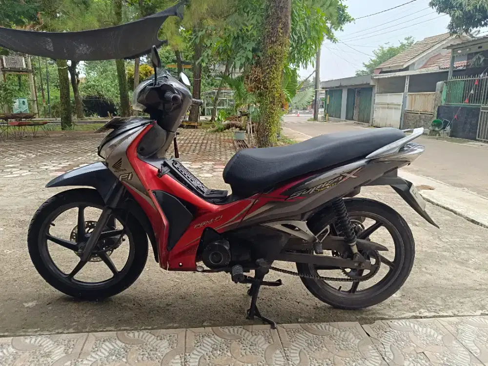 Honda Supra X 125 Helm in 2013