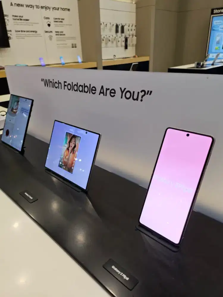 NEW GALAXY FOLDABLE 8 DAN S26FE TRADEN BENEFIT UPTO 2JUTAAN