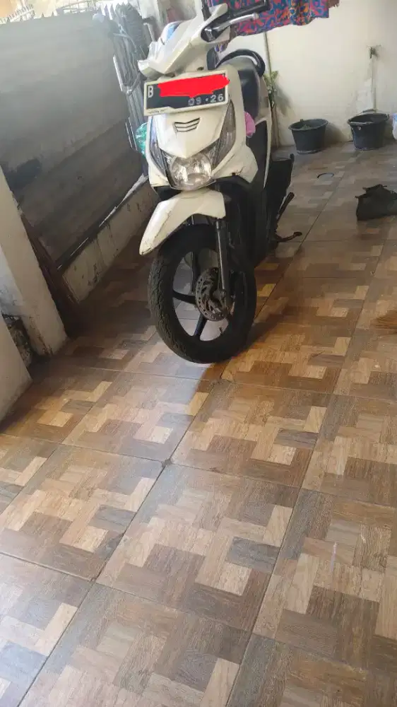 honda beat putih 110cc