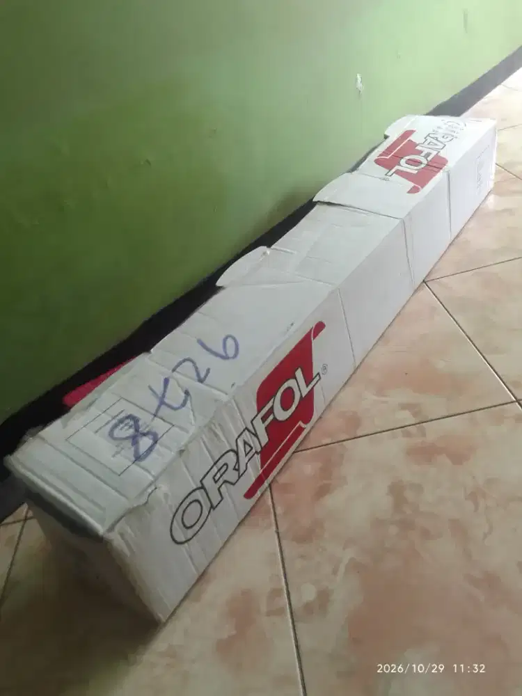 Stiker oracal 651 putih doff 4,7m