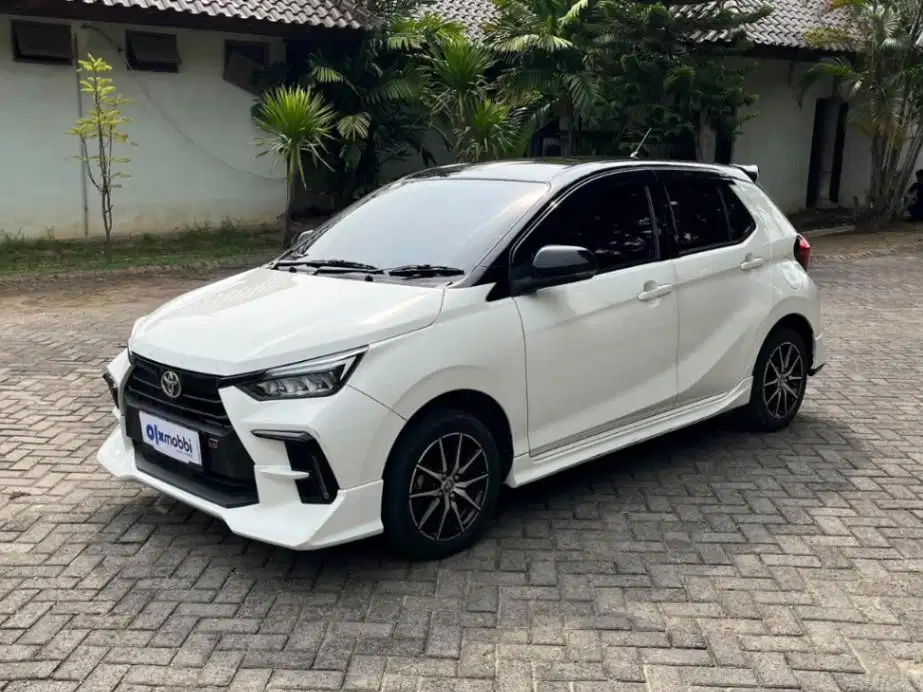 AGYA 1.2 GR SPORT TWO TONE MANUAL 2023