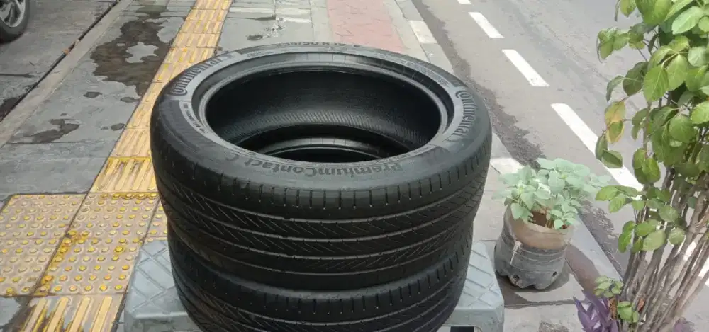 2ban 235/50/R19 Continental PremiumContatc C nik 2025 hub wa gan