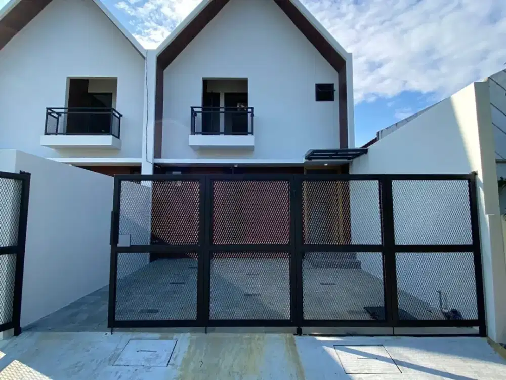 Jarang ada, Rumah Baru Gress Model Scandinavian Minimalis, Lokasi di Kutisari Indah