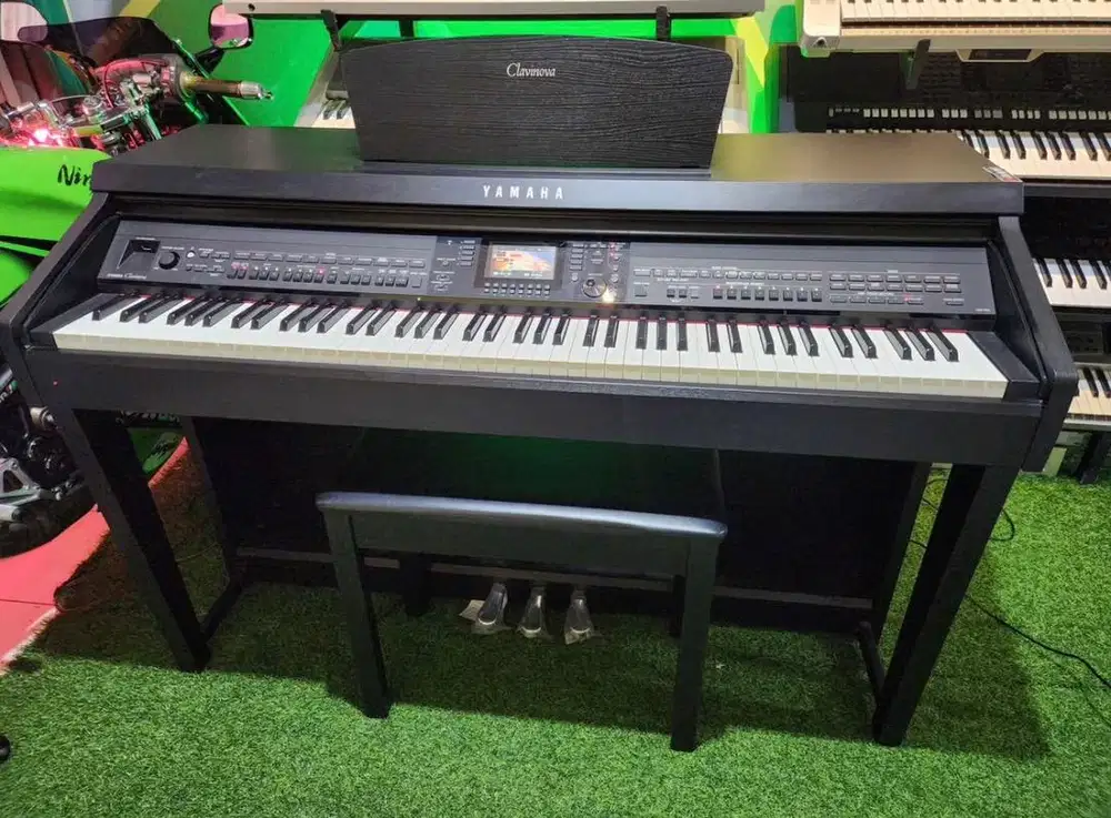 Yamaha Clavinova CVP 701