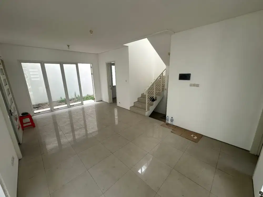 Sewa Kontrakan Rumah di Royal Residence Harga Murah Dekat Citraland Surabaya Barat Tahunan Per 2026 Dibawah 76jt