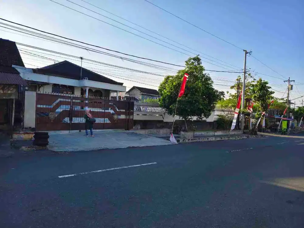 rumah hunian dan ruang usaha strategis tepi jalan di Boyolali kota