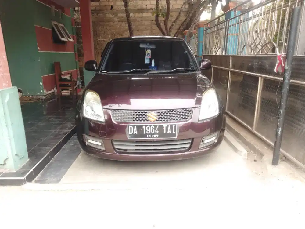 Dijual mobil Suzuki Swift