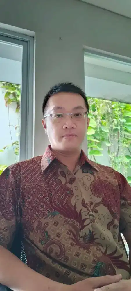 Jasa supir pribadi panggilan atau bulanan