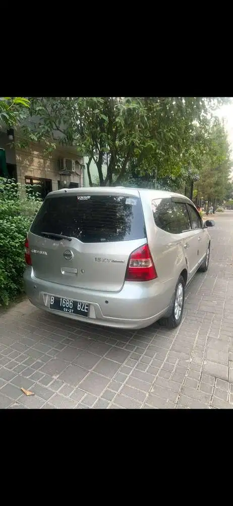 Nissan Grand livina 2012 Bensin
