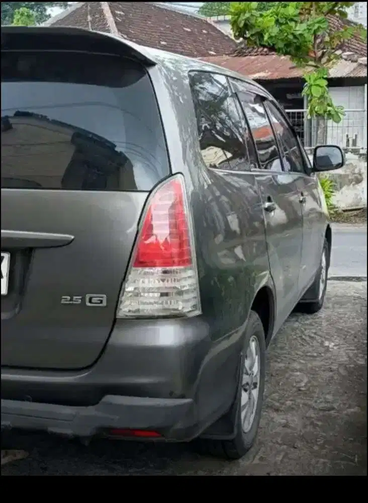 Toyota Kijang Innova 2009 Diesel