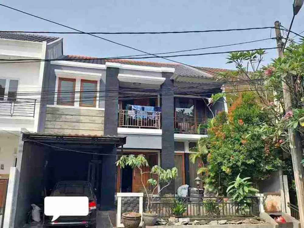 Rumah 2 Lantai Harga murah di Bawah Pasar lokasi Strategis bebas banjir di Taman Laguna Cibubur Jatikarya jatisampurna Bekasi
