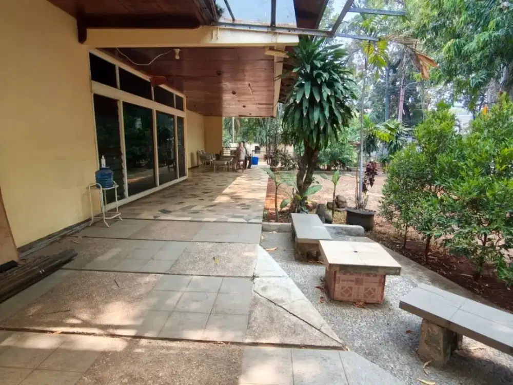 Rumah Hitung Tanah di Lokasi Premium Pakubuwono, Jakarta Selatan