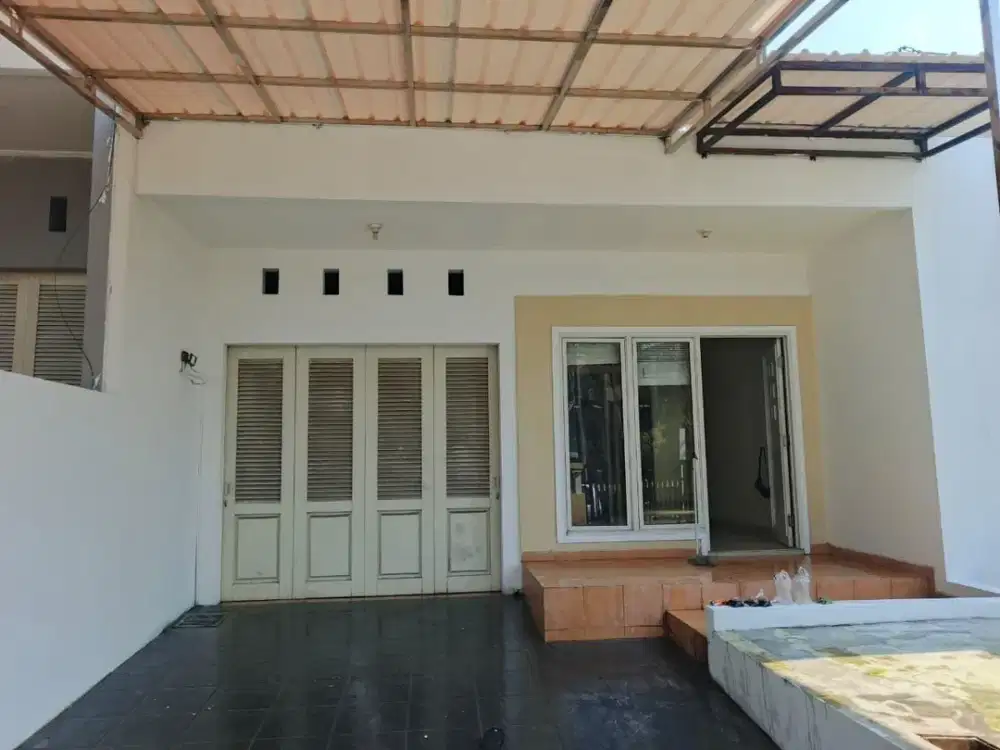 Jual Rumah siap huni dan nyaman di Candi Golf, Semarang Selatan – 12020