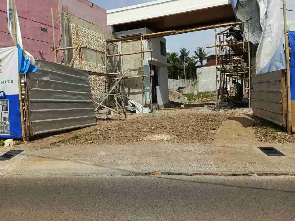 Premiere Cluster Gate Langsung Jalan Raya dekat 2 Pintu tol Bangunan mewah bebas custom