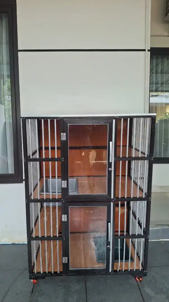 Kandang kucing 2 tingkat