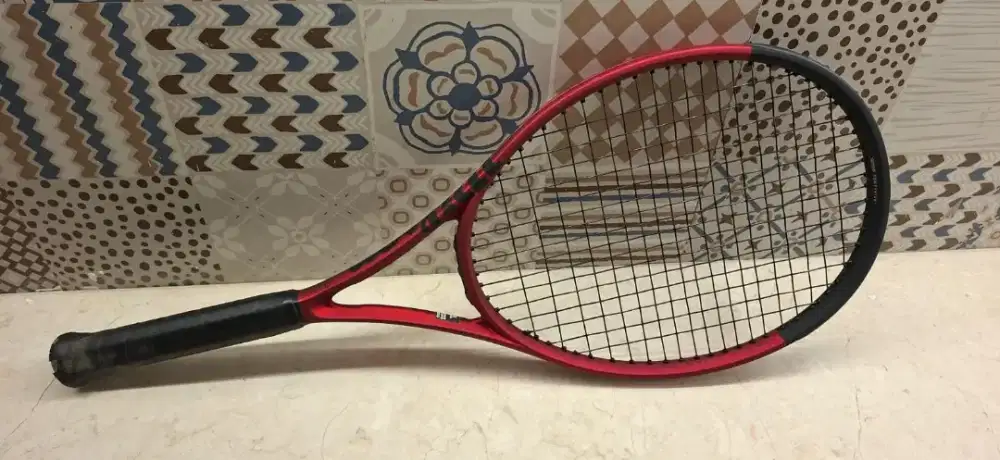 Raket tenis wilson clash V2