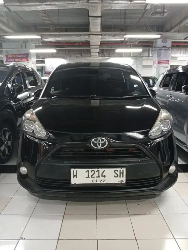 Toyota Sienta V matic 2016