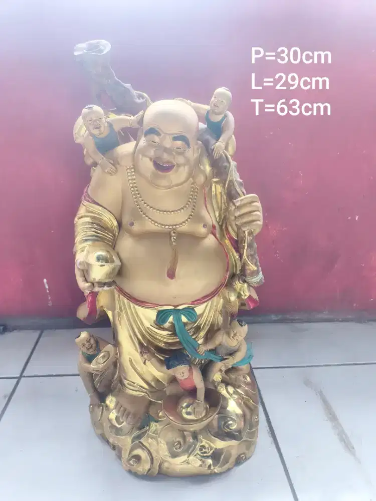 Patung Buddha tertawa