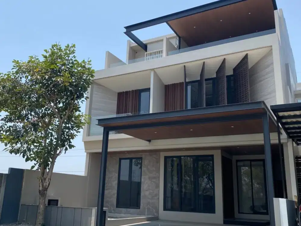 Dijual Rumah Mewah di Royal Residence Canal Park Wiyung